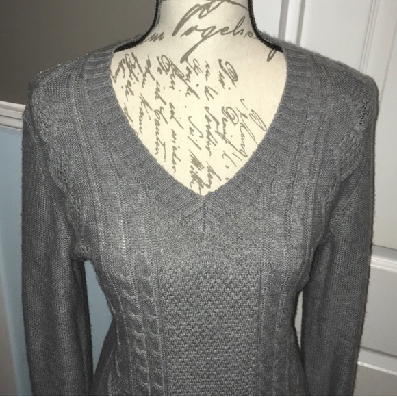 Heather Gray Knit Sweater, long sleeves large medium weight material, NWOT - Picture 2 of 7
